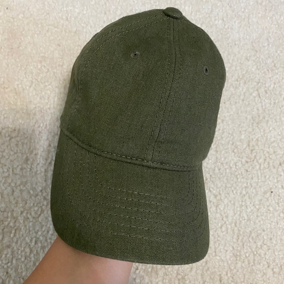 Olive green cap - Picture 2 of 5